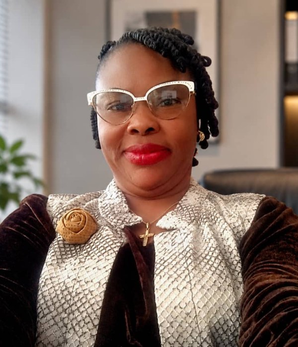 Mrs. Akinbile Oluwaseyifunmi, School Administrator at Issachar Vision International Schools
